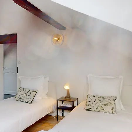 Le Cocon Colmarien - Proche Centre Et Gare - Stationnement Gratuit - 10 Personnes Apartamento